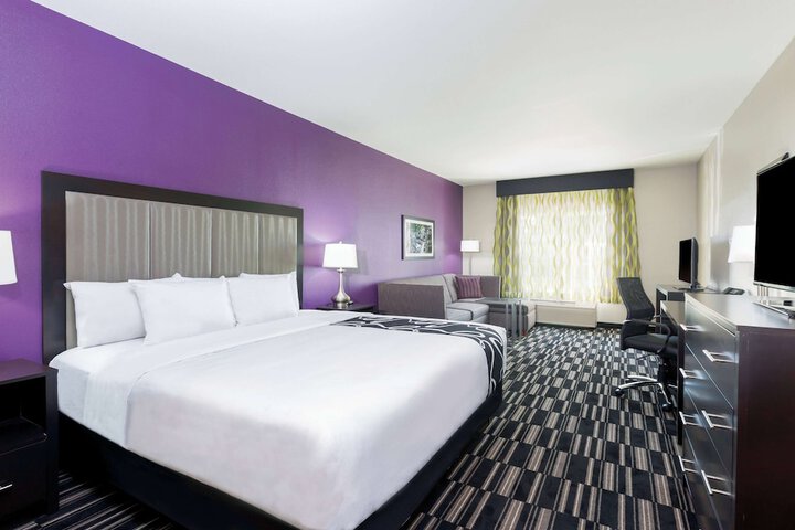 Room 16 of 27