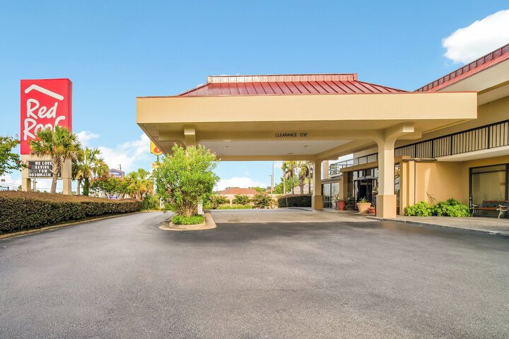 Hotel 6 of 43