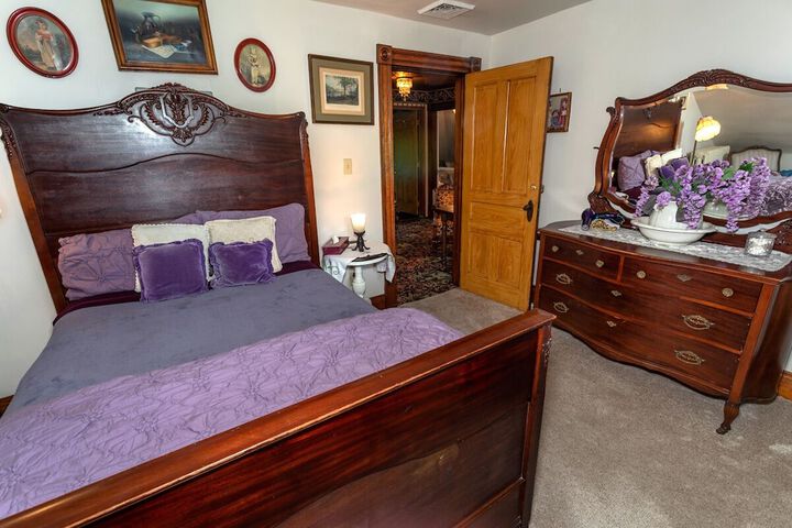 Room 34 of 160