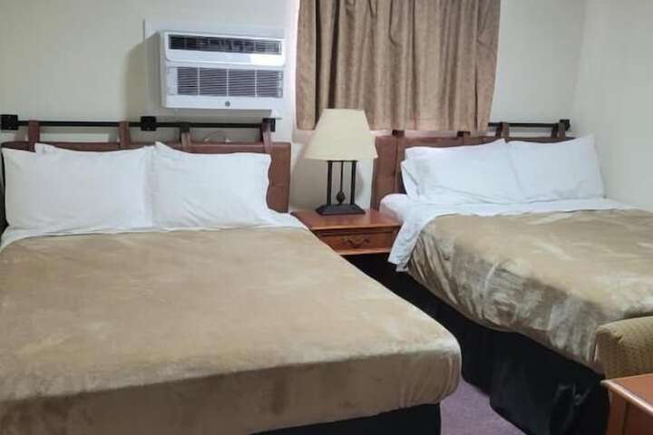 Lake Stop Resort
