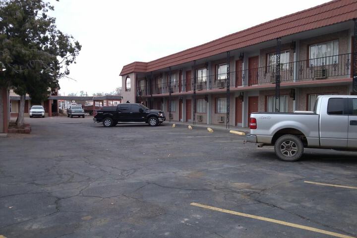 Property Grounds 32 of 37