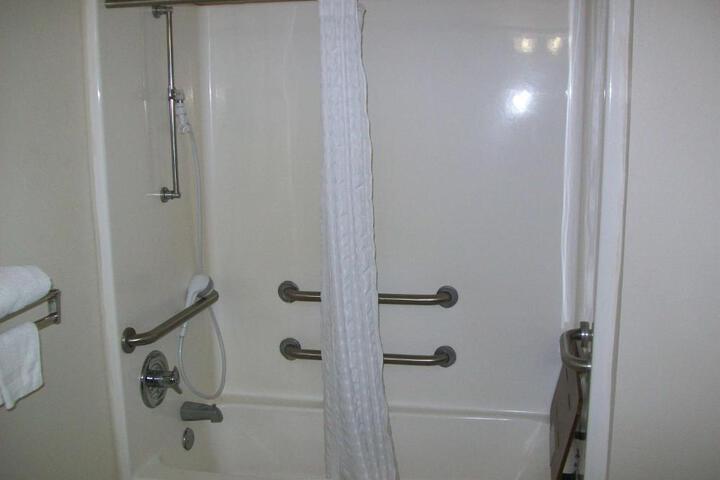 Americas Best Value Inn Kinder