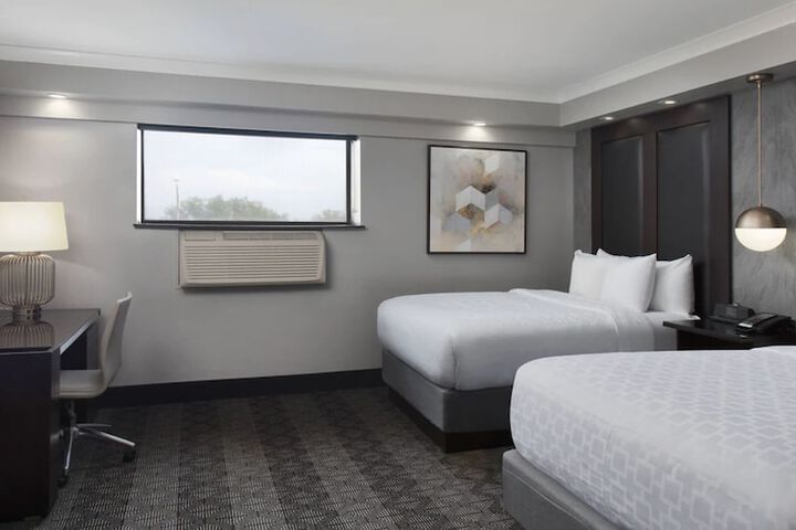 Hotel Duval Autograph Collection