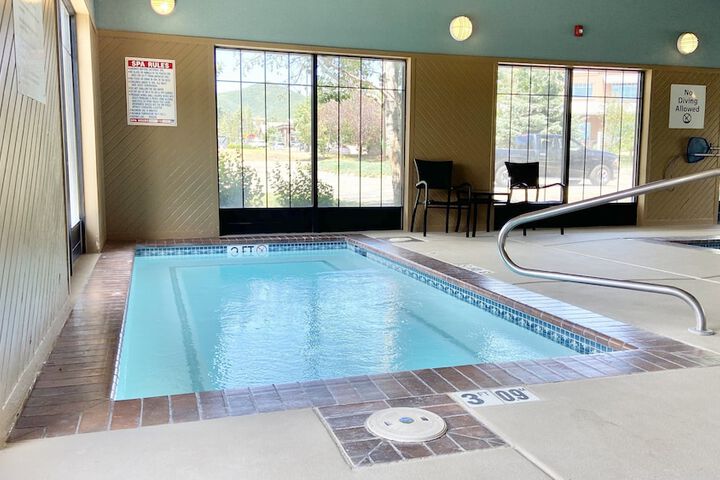 Pool 6 of 33