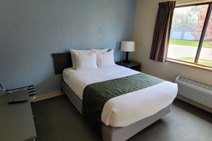 Room 17 of 42
