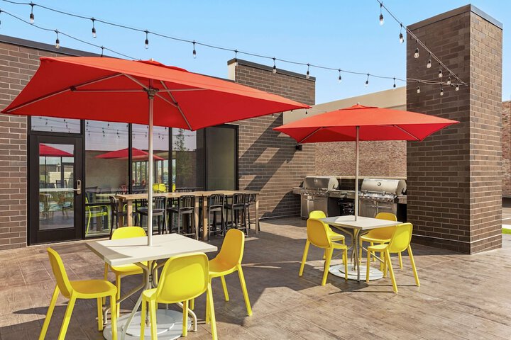 Terrace/Patio 33 of 34