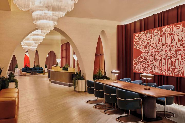 Hotel Interior 16 of 201