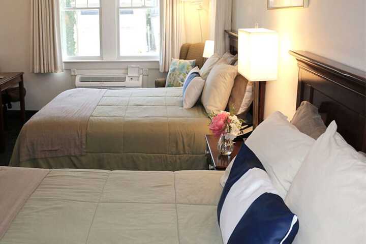 Camden Riverhouse Hotel