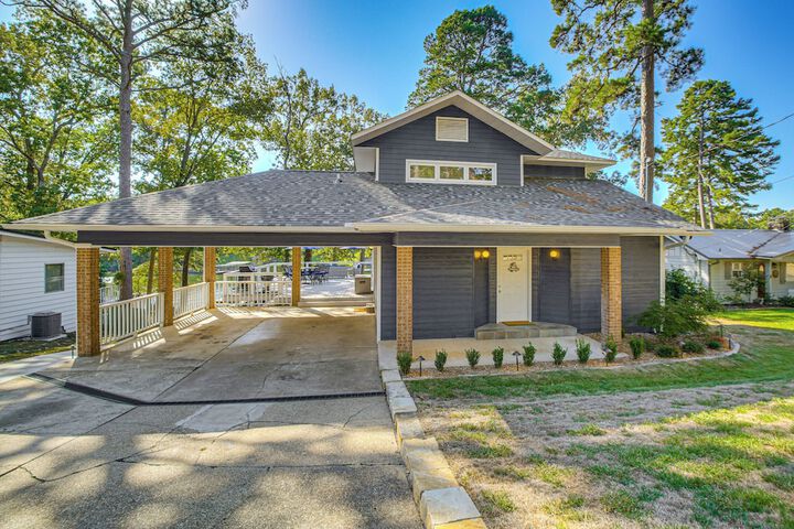 Hot Springs Lakefront Home w / Dock & Water Views!