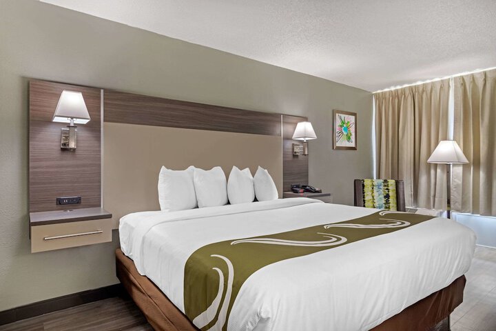 Room 16 of 29