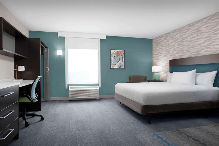 Room 25 of 48