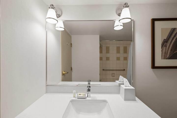 Lakeview Signature Trademark Collection by Wyndham