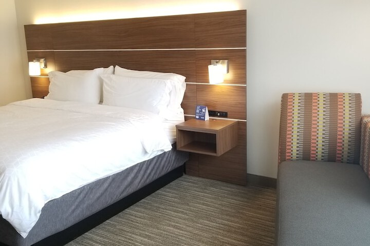 Holiday Inn Express & Suites Elko by IHG
