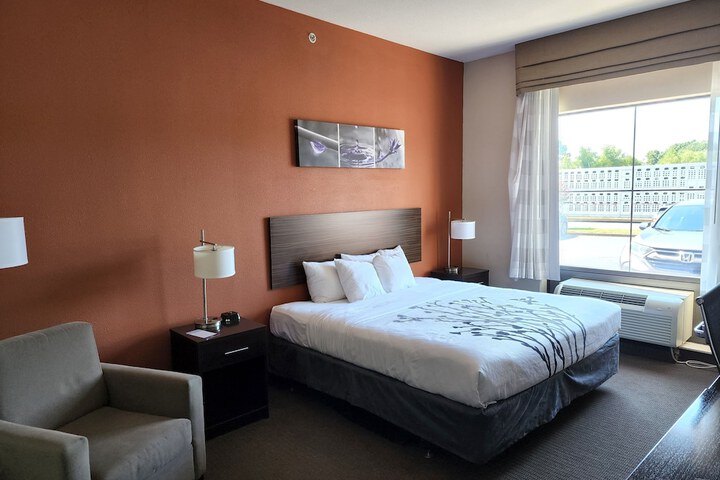 Room 22 of 60