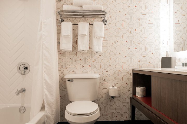 Room 33 of 89