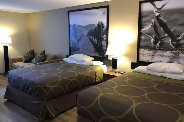 Room 7 of 35