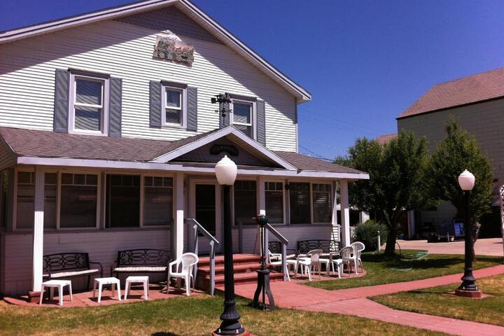 Pullman House Inn