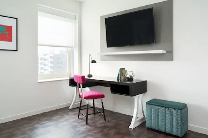 Room 15 of 34