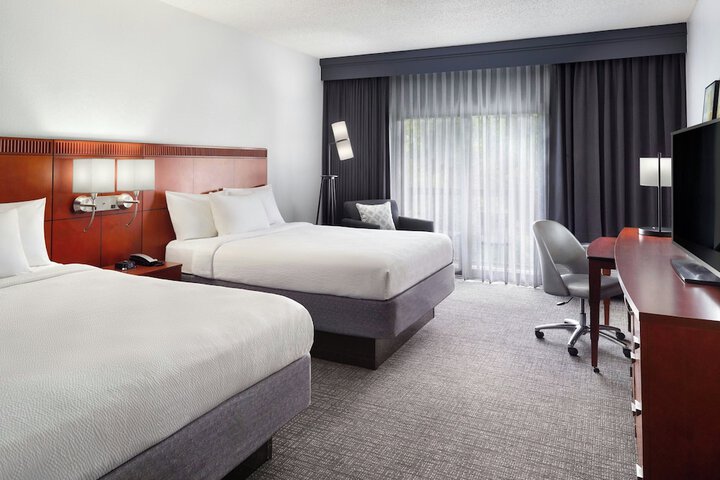 Courtyard by Marriott Tallahassee Downtown / Capitol