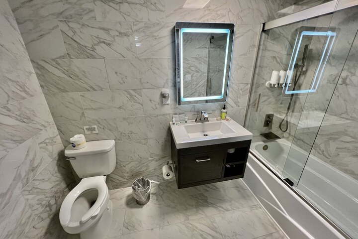 SKYLARANNA Resort & Spa