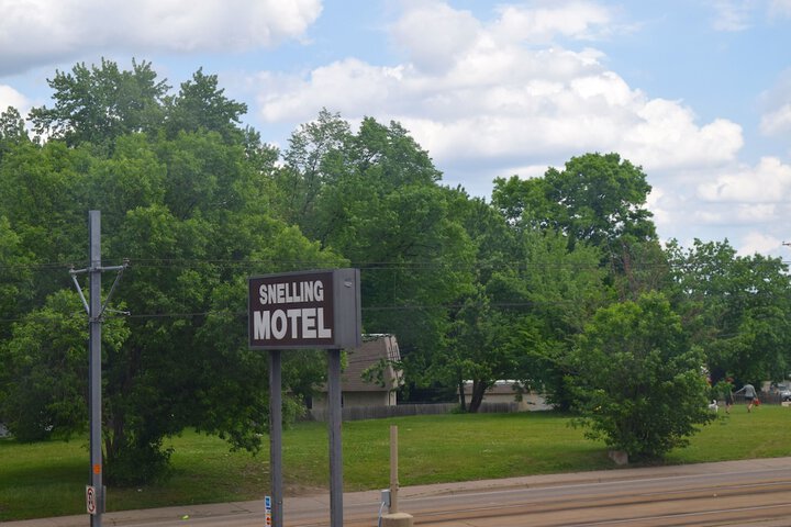 Hotel 4 of 33