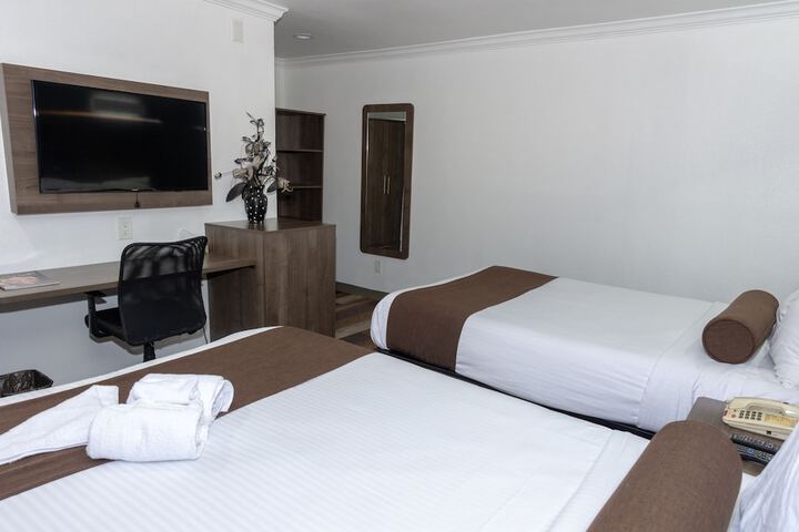 Room 8 of 26
