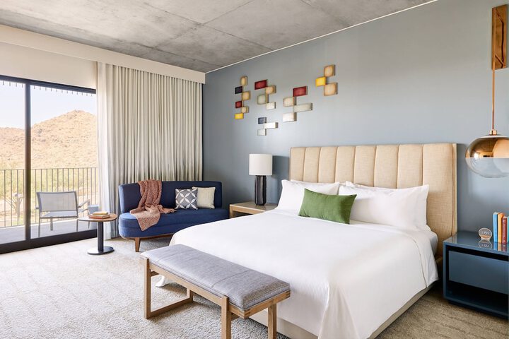 Room 38 of 100