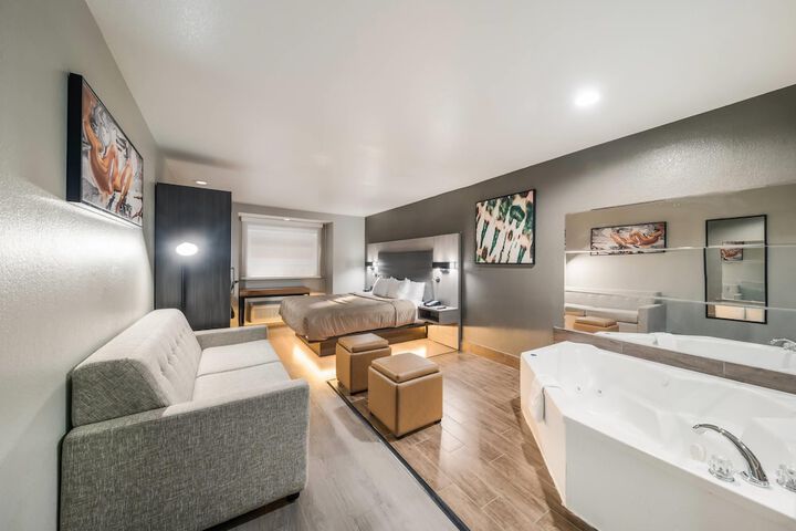 Quality Inn & Suites North Mesquite I-30