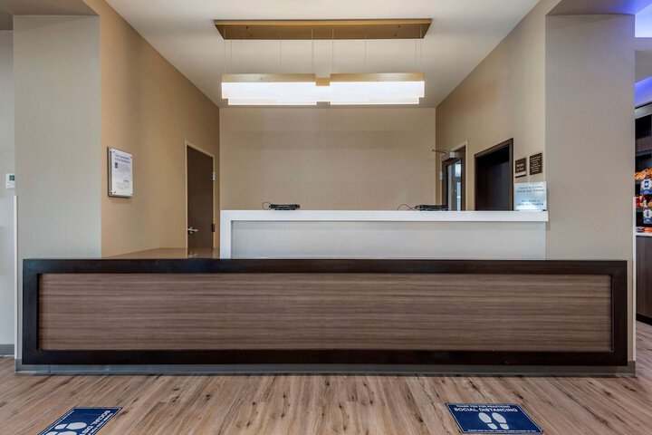 Hotel Interior 11 of 41