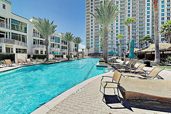 Opulent Beachfront W / Pools Spa & Theater 3 Bedroom Condo