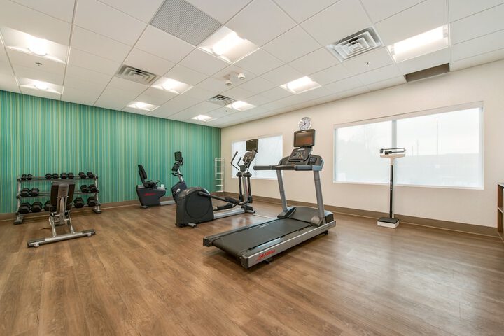 Holiday Inn Express & Suites Carrollton West by IHG