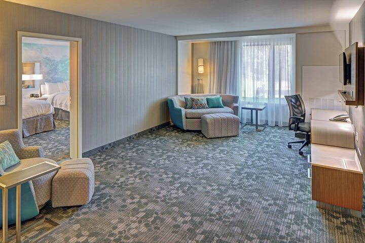 Room 30 of 42