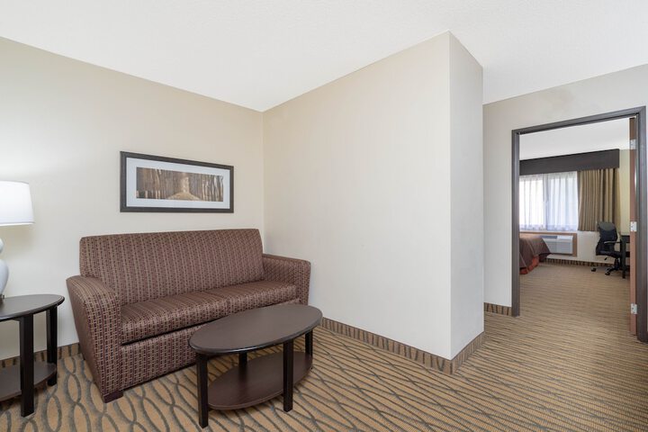 Room 13 of 23