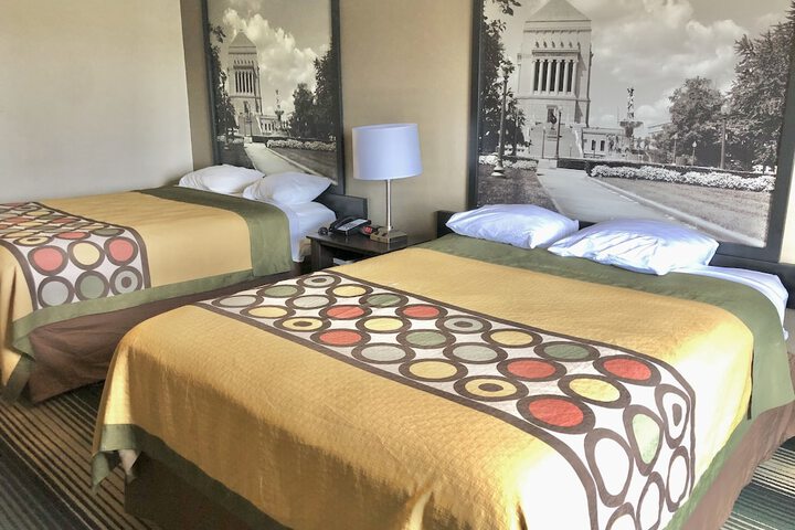 Room 26 of 32