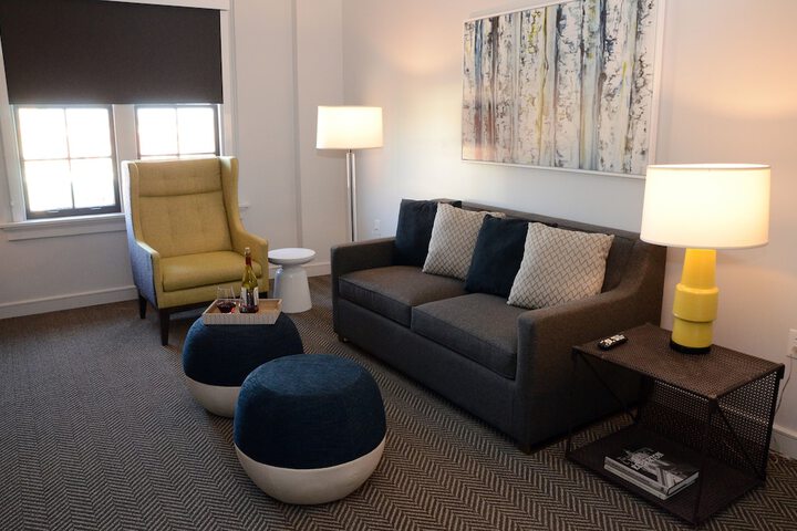 Room 13 of 35