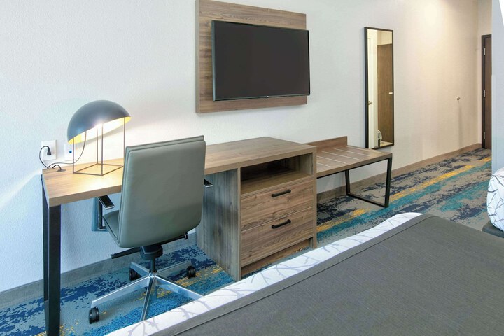 Room 20 of 43