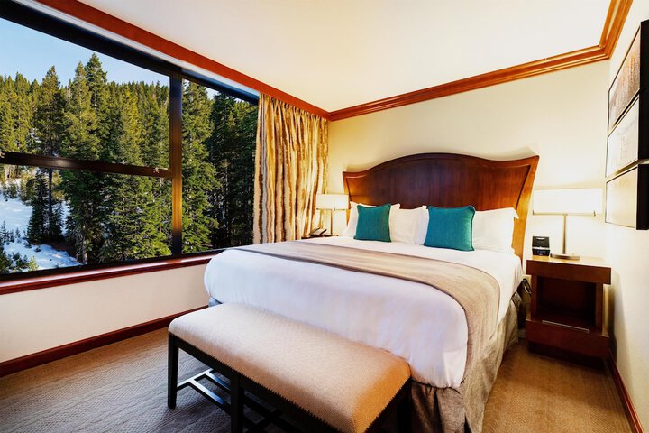 Everline Resort and Spa Lake Tahoe
