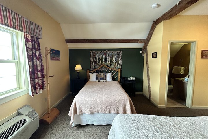 Room 206 of 260