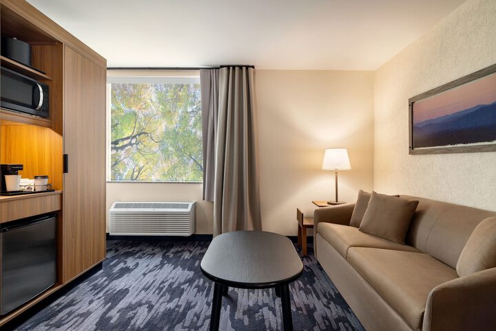 Room 20 of 32