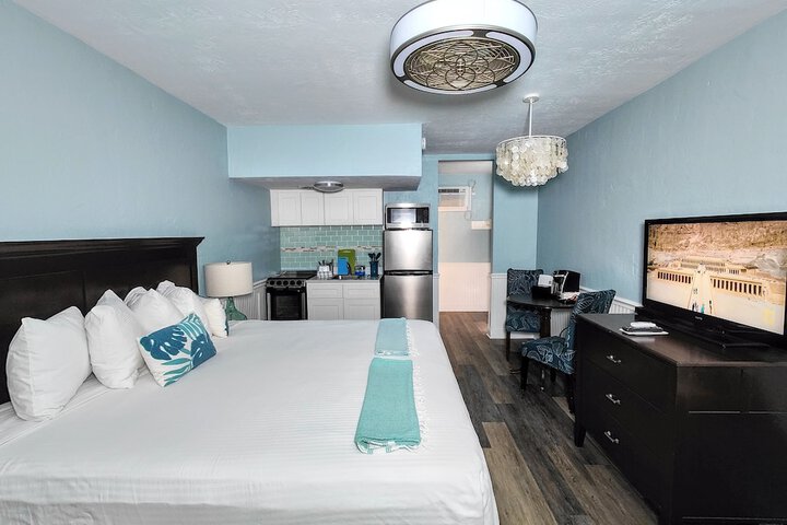 Room 71 of 117