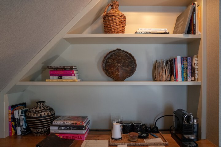 Room 16 of 53