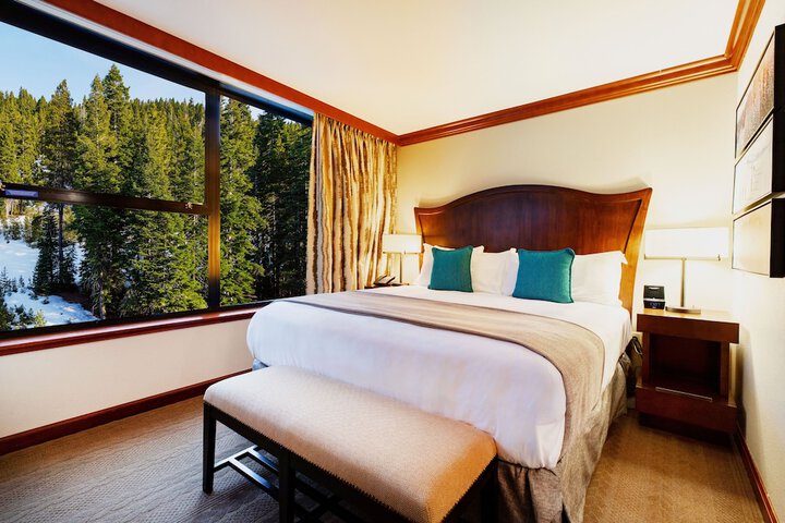 Everline Resort and Spa Lake Tahoe