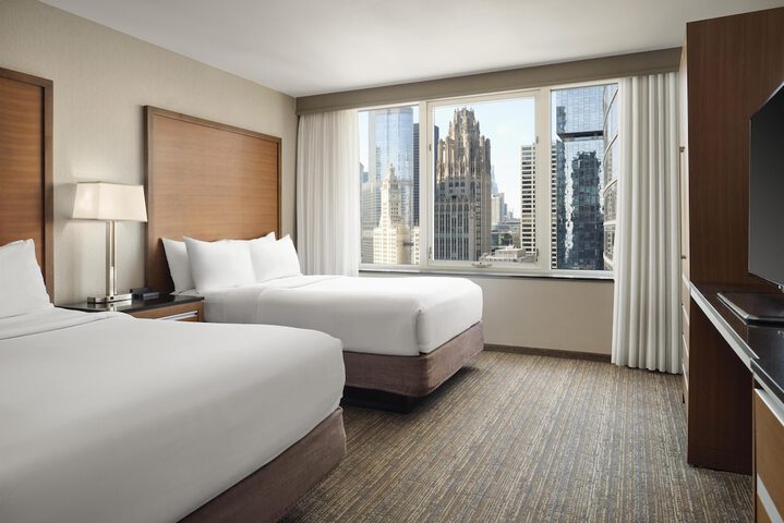 Embassy Suites by Hilton Chicago Downtown Magnificent Mile
