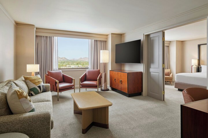 Room 27 of 70