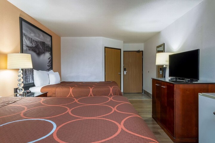 Room 51 of 68