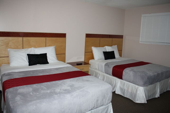 Room 5 of 10
