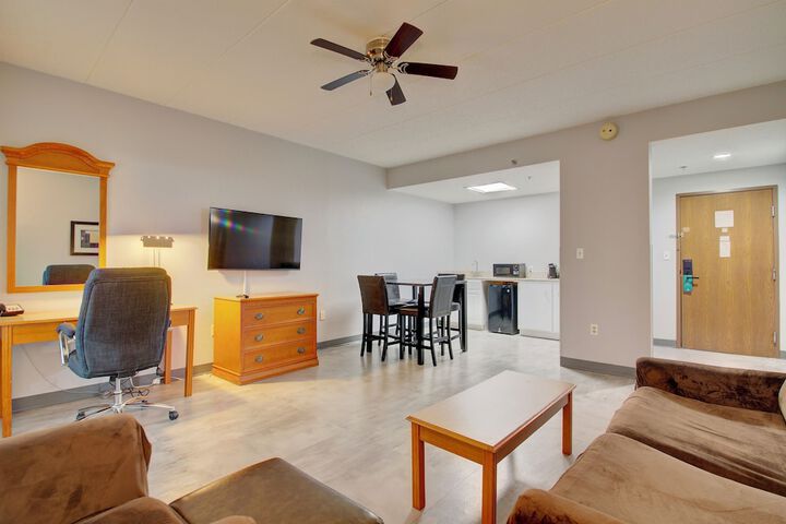 Quality Inn & Suites CVG Airport