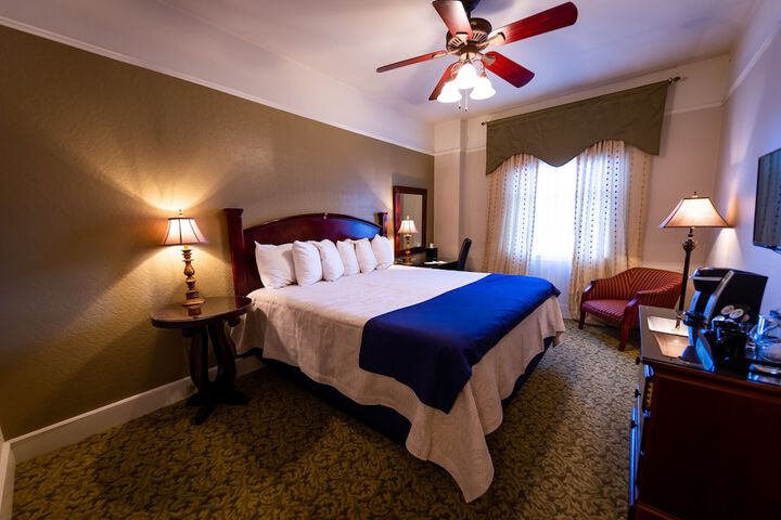 The Hotel Paisano
