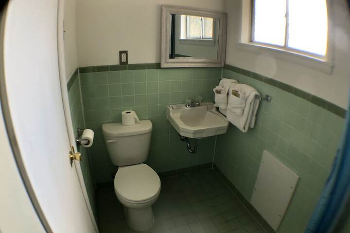 Room 64 of 154