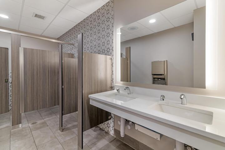 Best Western Royal Plaza Hotel & Trade Center